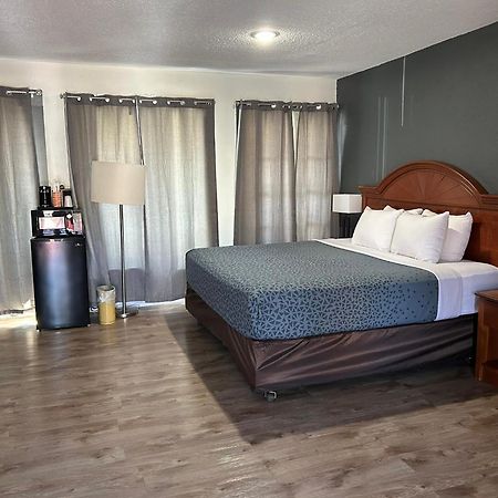Econo Lodge Inn & Suites On The River Gatlinburg Buitenkant foto